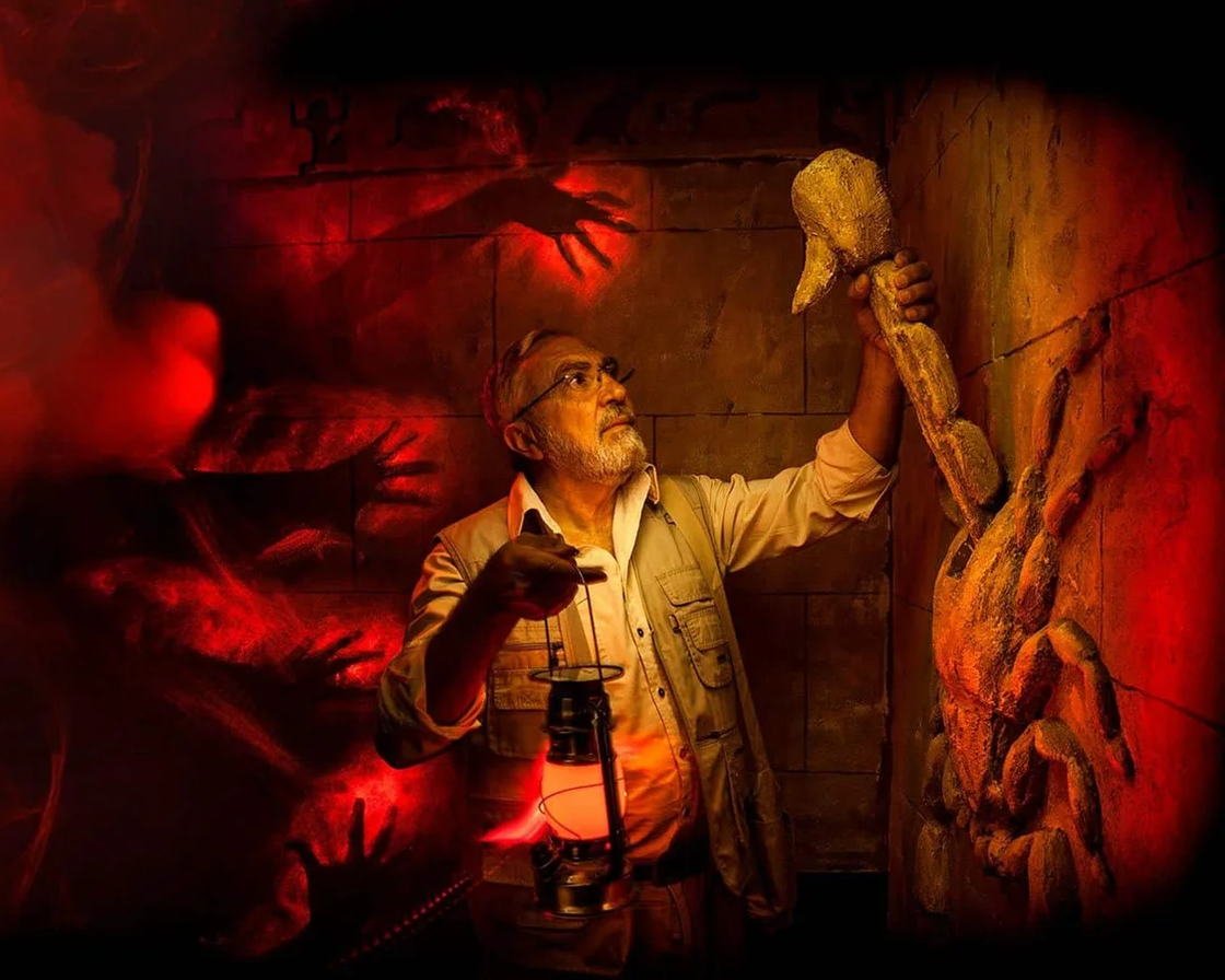 Tumba faraónica de Expedición Maldita, el escape room de Mythos en Murcia